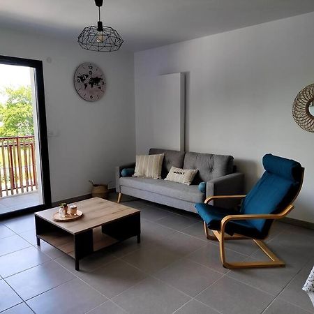 Location De Vacances A Andernos - Appartement 2 Chambres Dans Residence Neuve Екстериор снимка